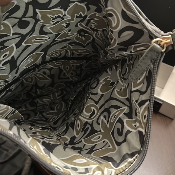 Crossbody - Picture 9 of 10